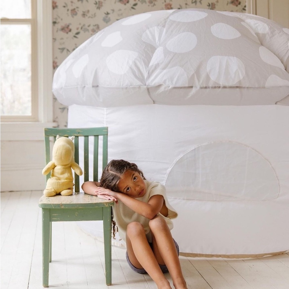 Smol Space Mushroom Tent​